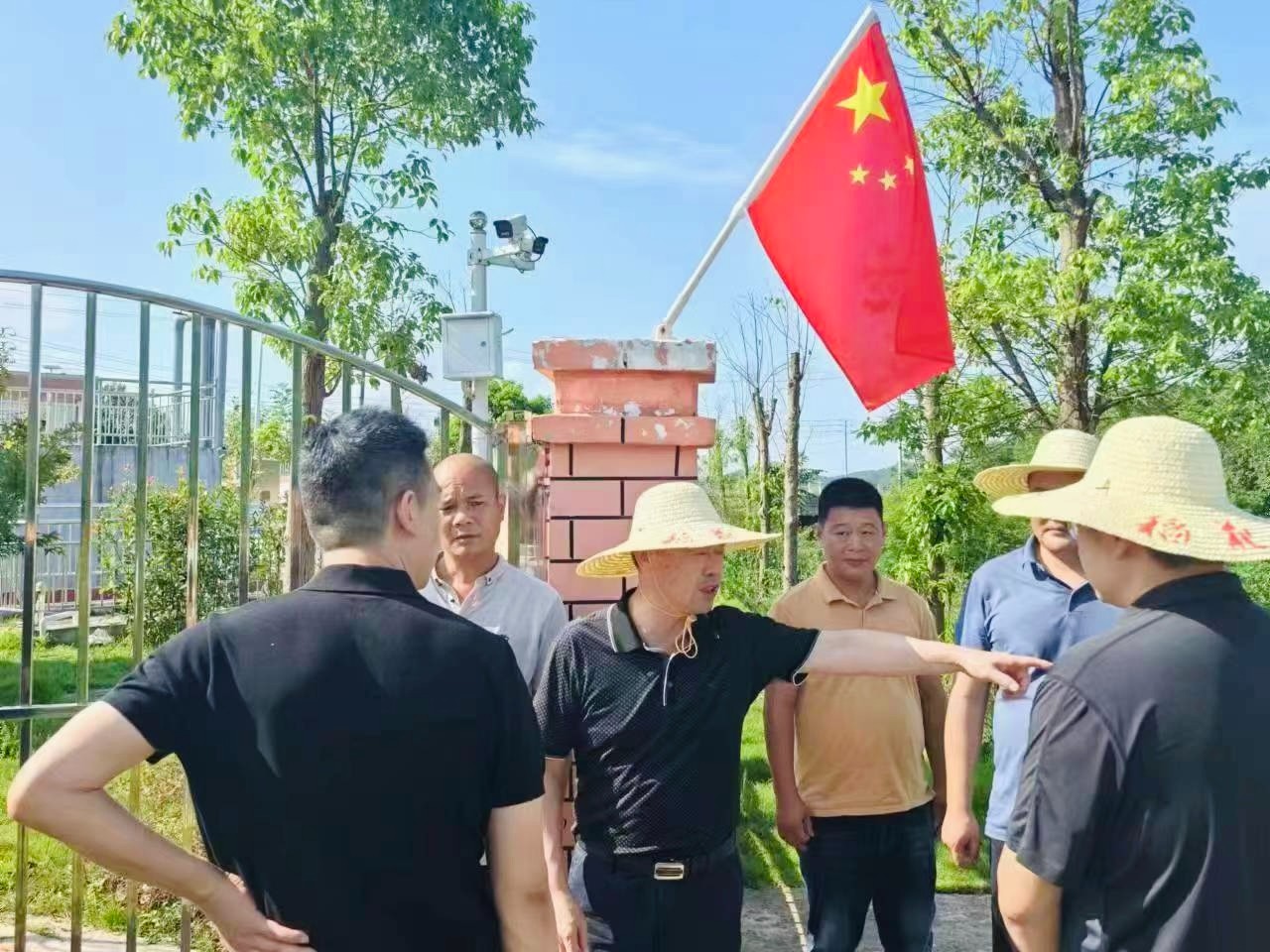 贛州市政府副市長(zhǎng)、區(qū)委書(shū)記連天浪一行蒞臨我司污水處理廠指導(dǎo)